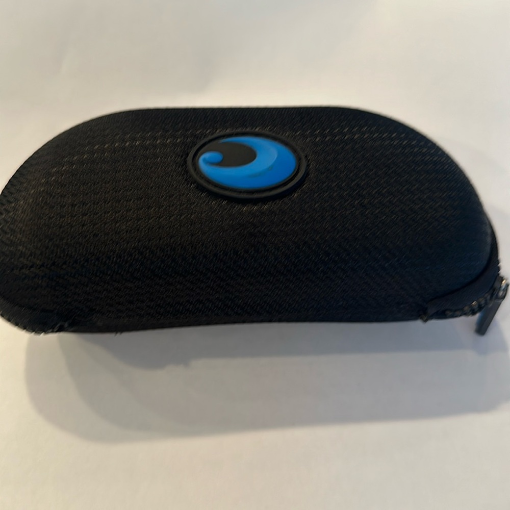 Costa zippered case